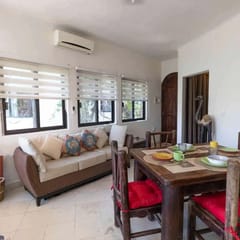 Mixteca 9, one block from the beach by Blueplaya