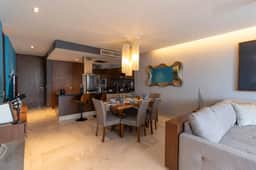Marila Luxurious by Blueplaya beach 1 block far - Image 3