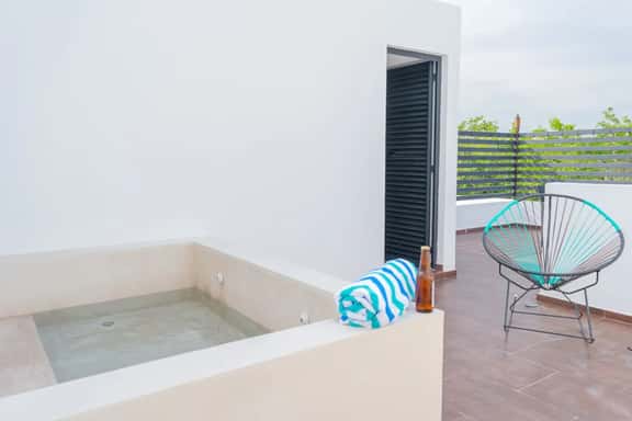 Volans 3 Bdrs Townhouse in gated community - Image 1