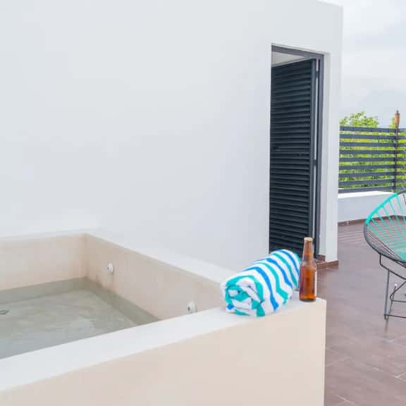 Volans 3 Bdrs Townhouse in gated community - Image 1