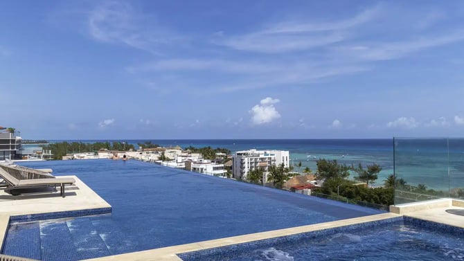 Condo vs Hotel in Playa del Carmen: 7 Smart Reasons to Consider