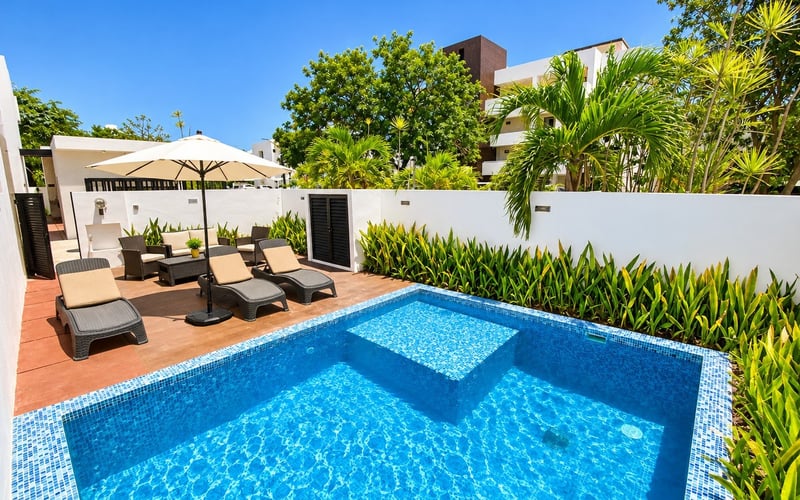 Private pool and sun deck