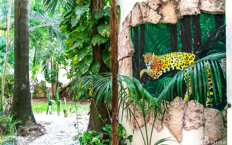 Jaguar mural in garden